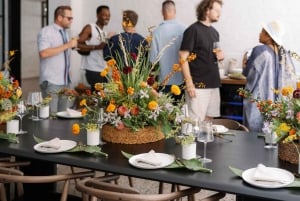 Cape Town: Urban Winery Cellar Tour & Tastings