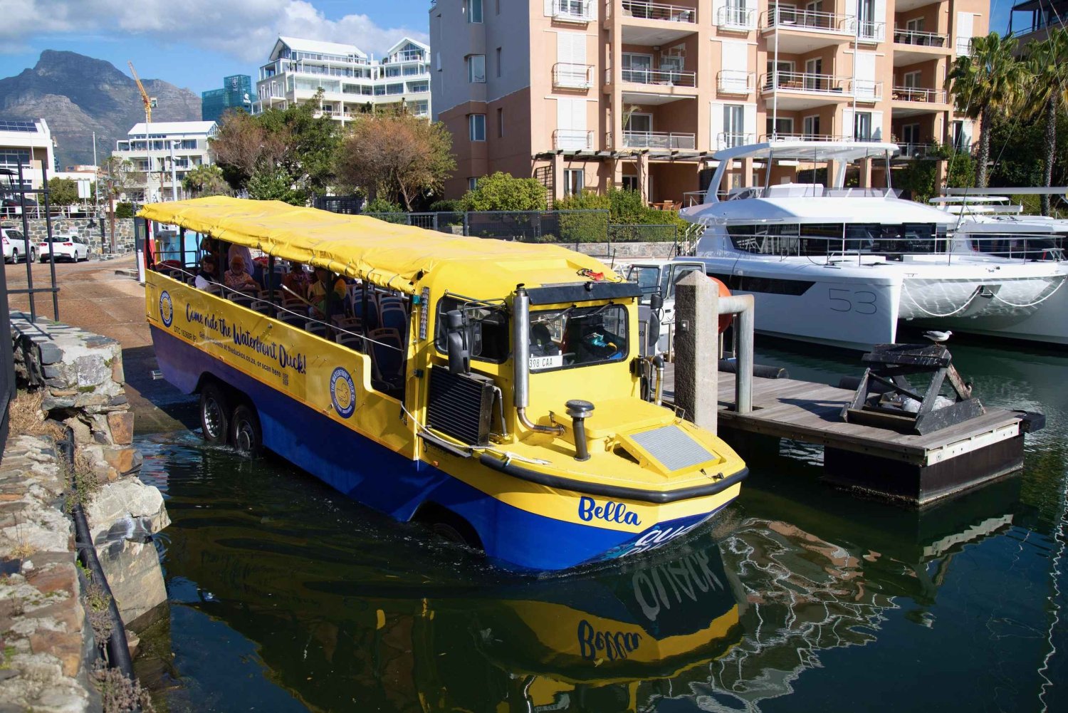 Cape Town: Waterfront Duck Boat Tour