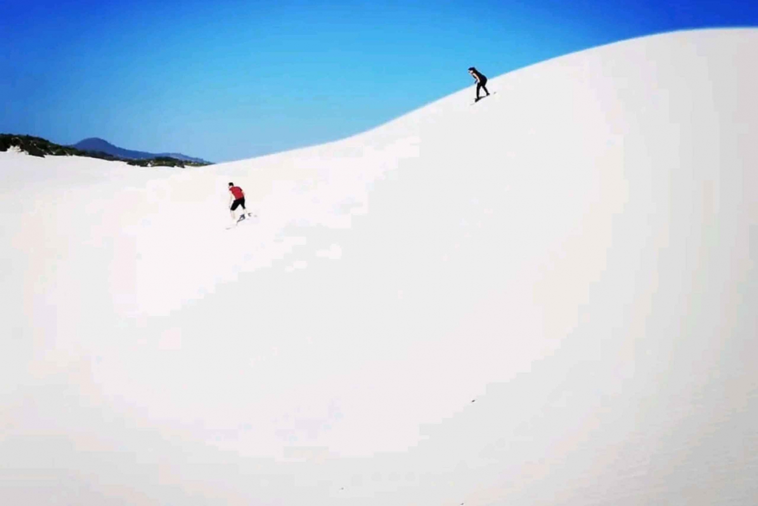 Capetown: Amazing sandboarding tour in beautiful sand dunes