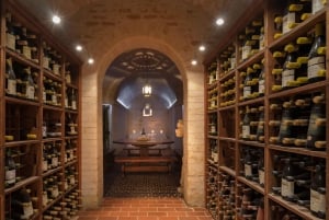 Capetown Private Wine Tour: Manor tour, cellar tour included