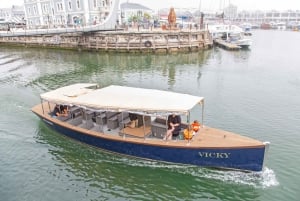 Klassisk havnerundfart med Vicky
