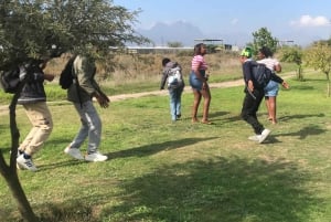 CT: Casa delle giraffe, leoni, leopardi, tigri e degustazione di vini