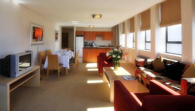 Fountains Hotel and Suites