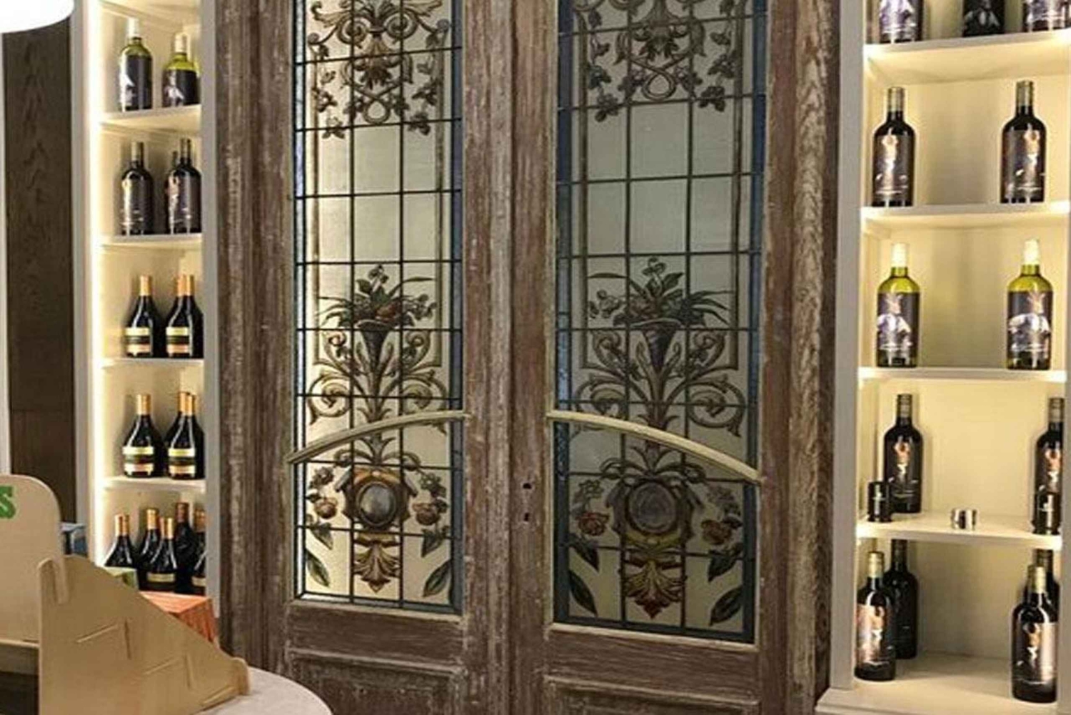 Experiência de dia inteiro de degustação de vinhos no elétrico de Franschhoek