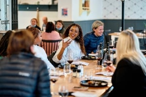 Kaapstad: Drink 15 wijnen tijdens een wijntour door 3 regio's met kaas