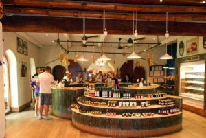 Von Kapstadt: Ganztägige Cape Winelands Taste Tour + Tram