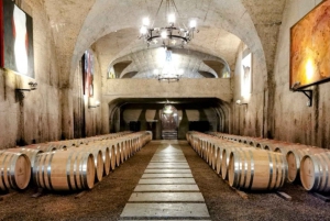 Cape Town: 3 Regions Winelands Tour incl. 3 Estates 15 Wines