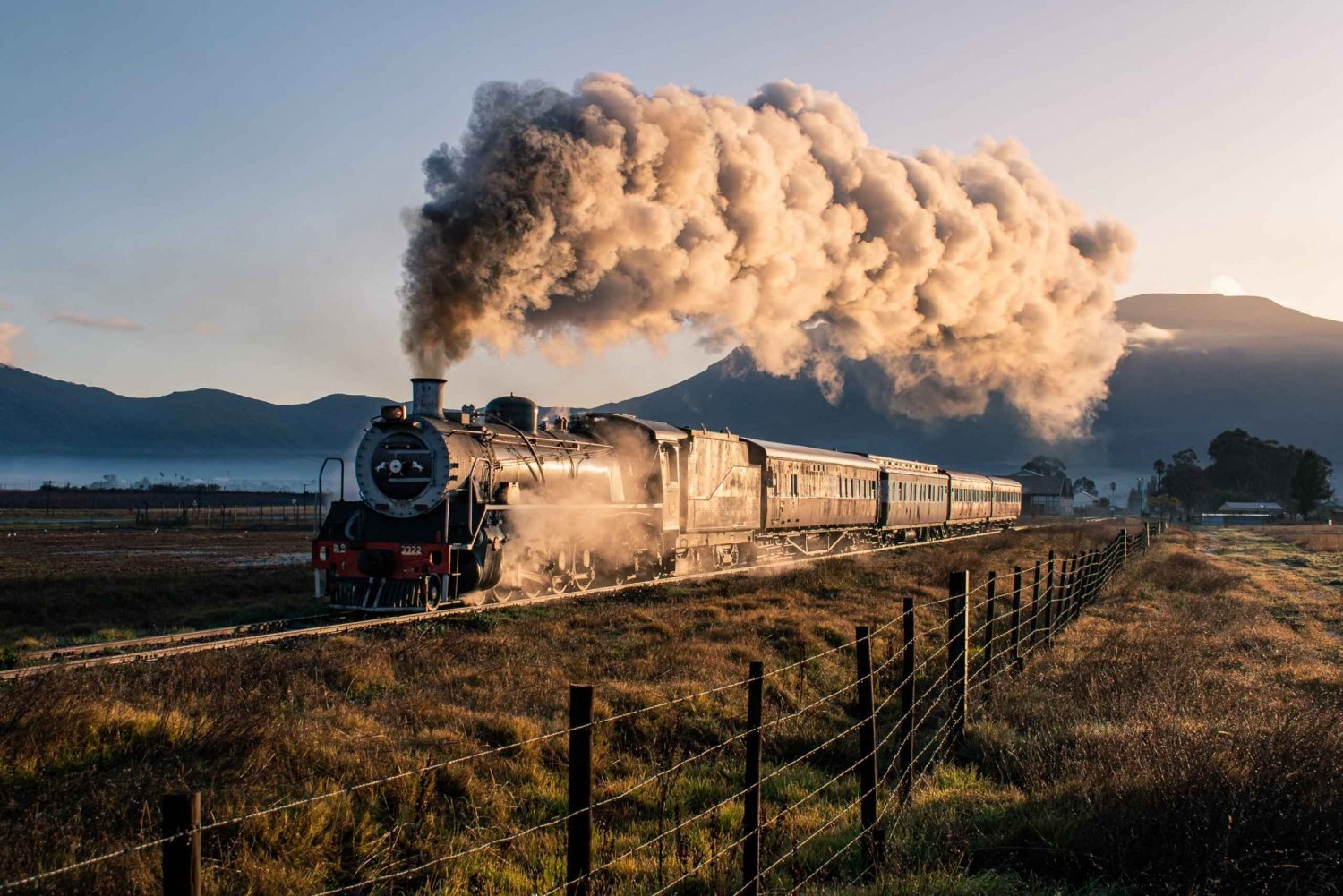 Kapkaupungista: Steam-junalippu Elginin rautatiemarkkinoille