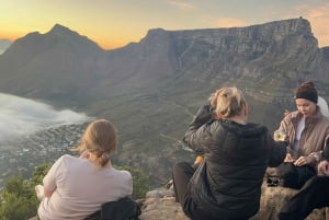 Caminhada ao nascer do sol em Lion's Head