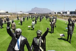 自由への長征ガイドツアー