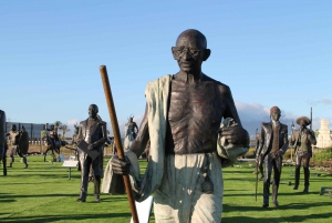 自由への長征ガイドツアー