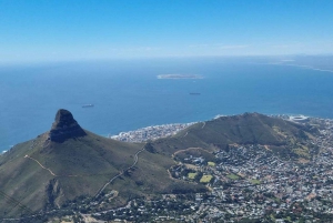 Private Tour: Robben Island, City Tour and Table Mountain