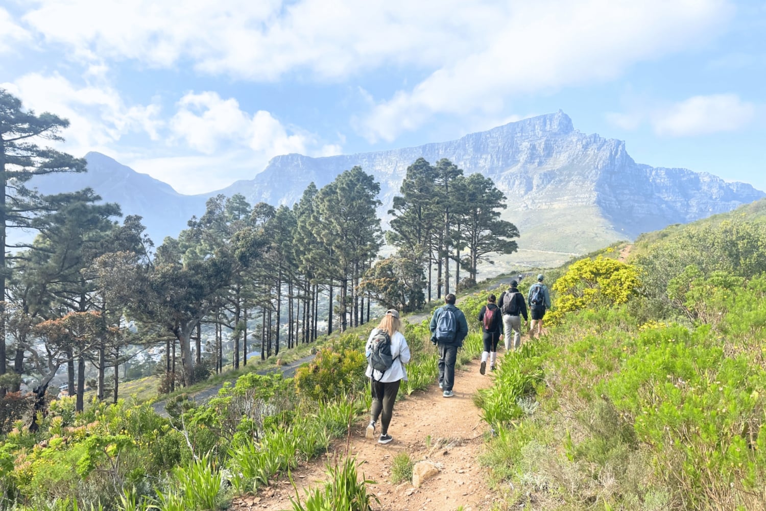 Yksityinen opastettu kävelyseikkailu vuorilta merelle, kierros, CT