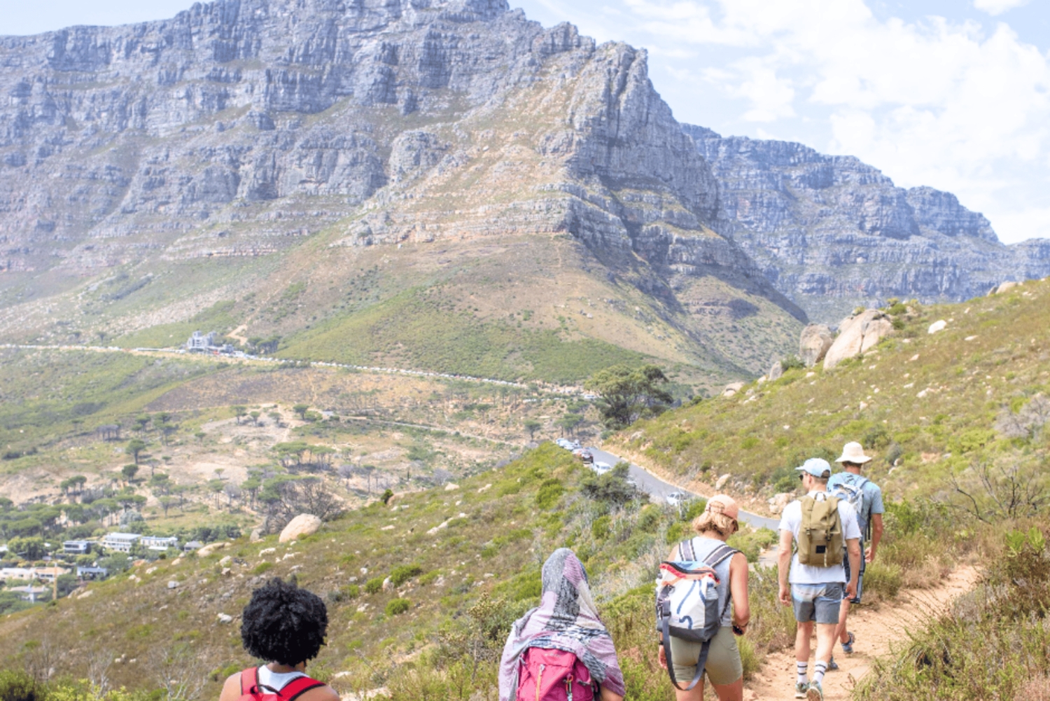 Yksityinen opastettu kävelyseikkailu vuorilta merelle, kierros, CT
