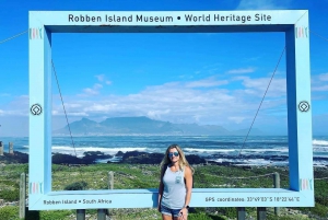 Cape Town: Robben Island and Table Mountain Guided Tour