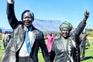 Tour del museo di Robben Island con trasferimento e biglietti per il traghetto.