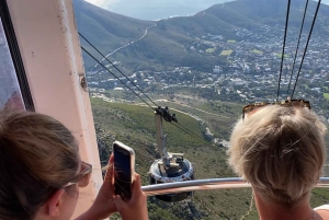 ロベン島ツアー＆テーブルマウンテンガイドツアー