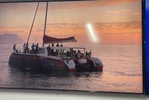 SUNSET BOUT CRUISE- Waterfrnt Kapstaden (upphämtning från hotell ingår)