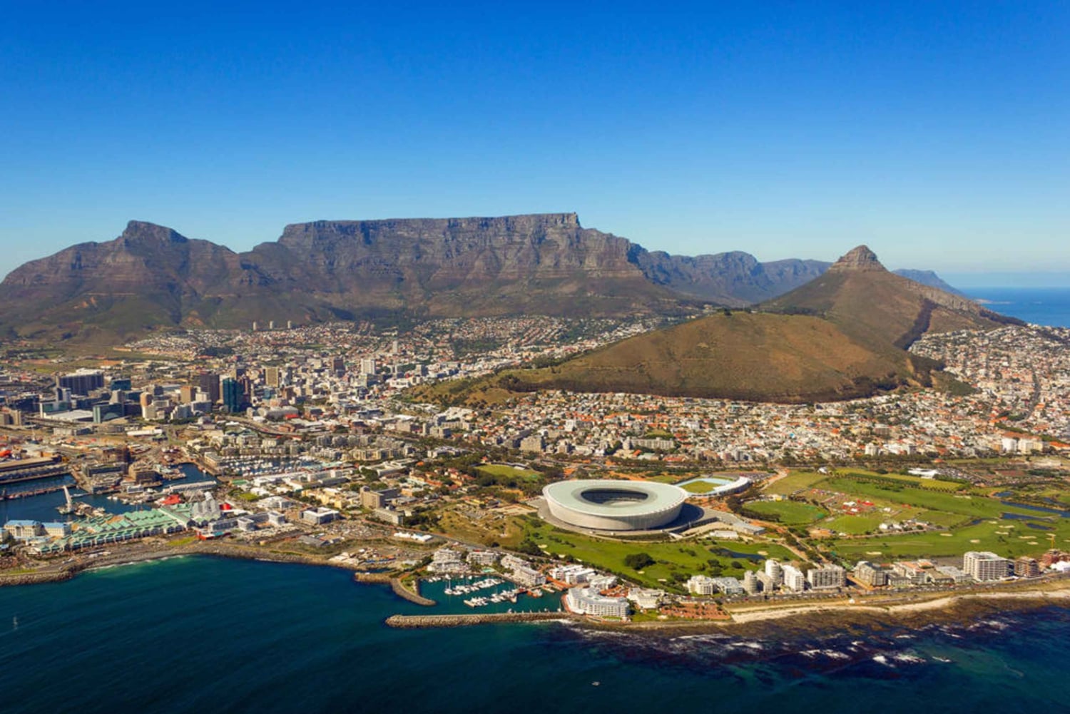 Tafelberg und Robben Island.