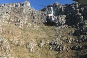 Table Mountain og Robben Island.