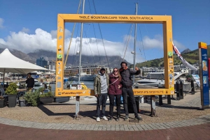 Tafelberg und Robben Island.