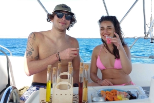 3 tunnin puolipäiväinen purjehdusretki Santa Maria, Salin saari