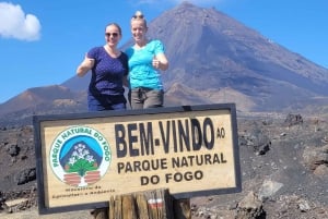Eine Reise zur Entdeckung des Vulkans von S. Filipe