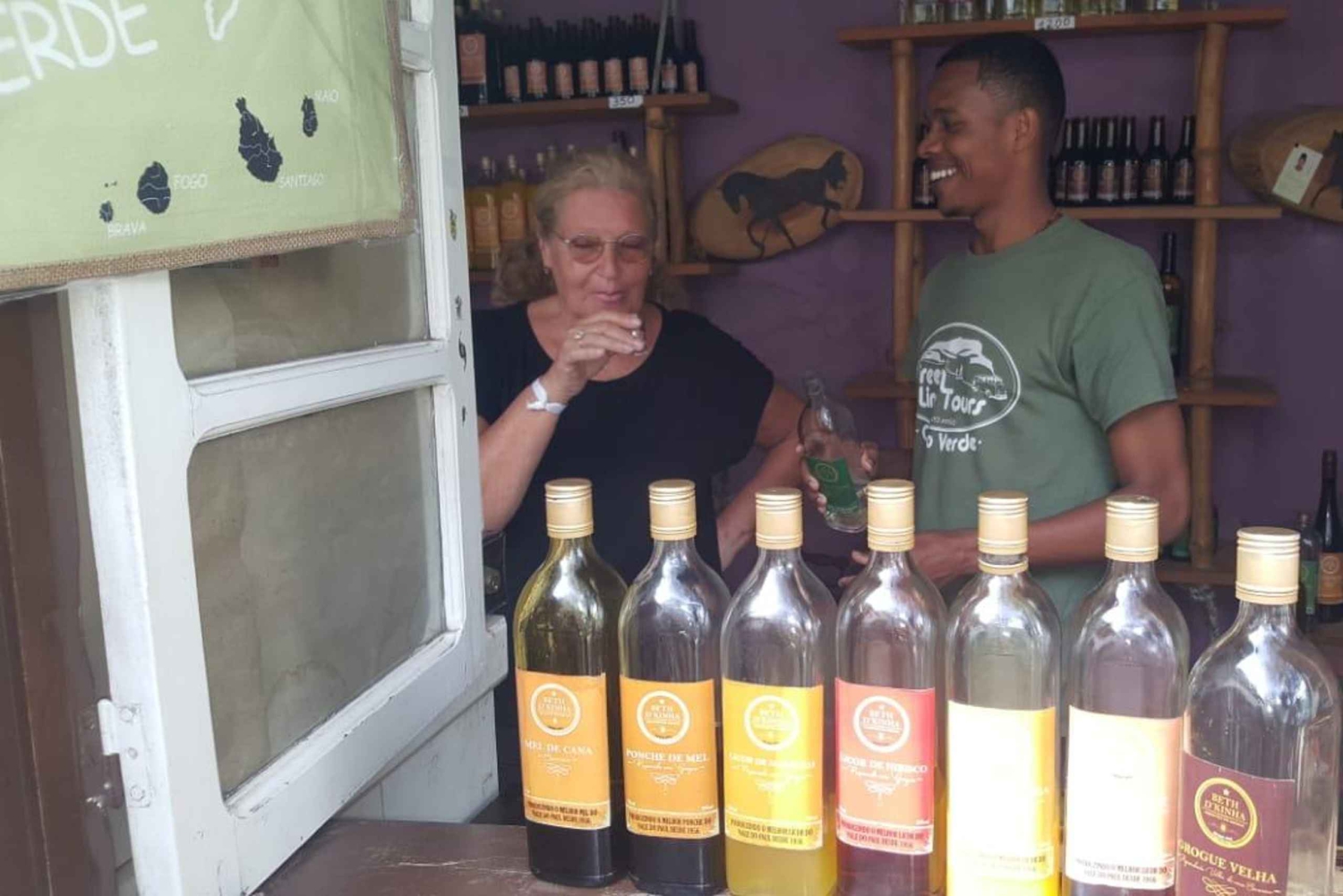 Il meglio di São Vicente e Santo Antão: tour di 2 giorni, guida, traghetto