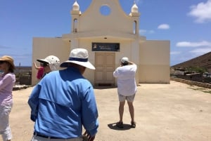 Il meglio di São Vicente e Santo Antão: tour di 2 giorni, guida, traghetto