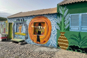 Il meglio di São Vicente e Santo Antão: tour di 2 giorni, guida, traghetto