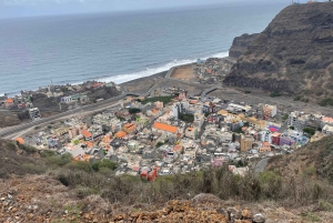 Il meglio di São Vicente e Santo Antão: tour di 2 giorni, guida, traghetto