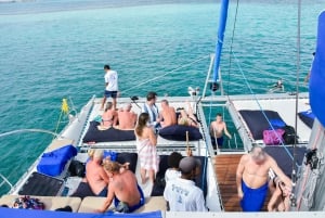 Tour en catamarán por Boa Vista: crucero por la bahía con todo incluido