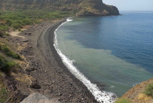 Поездка на лодке к пещере Агуас-Белас + барбекю
