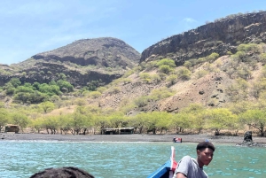 Поездка на лодке к пещере Агуас-Белас + барбекю