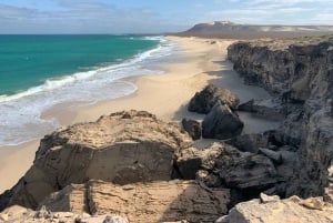 Boavista: 4x4 Island Tour, Santa Monica, Dune, Caves & Lunch