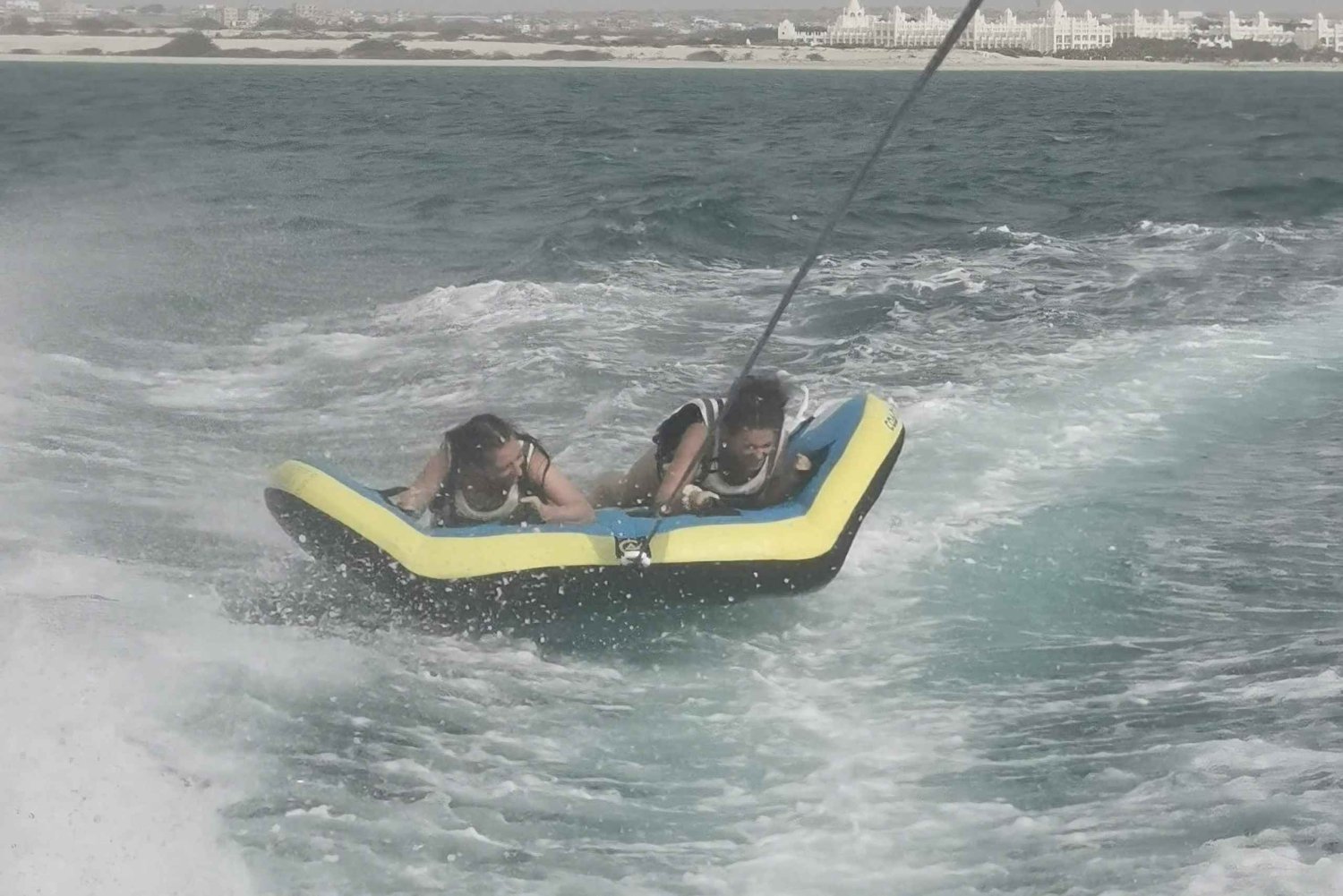 ボア・ビスタで海を満喫 - プライベートボートツアー