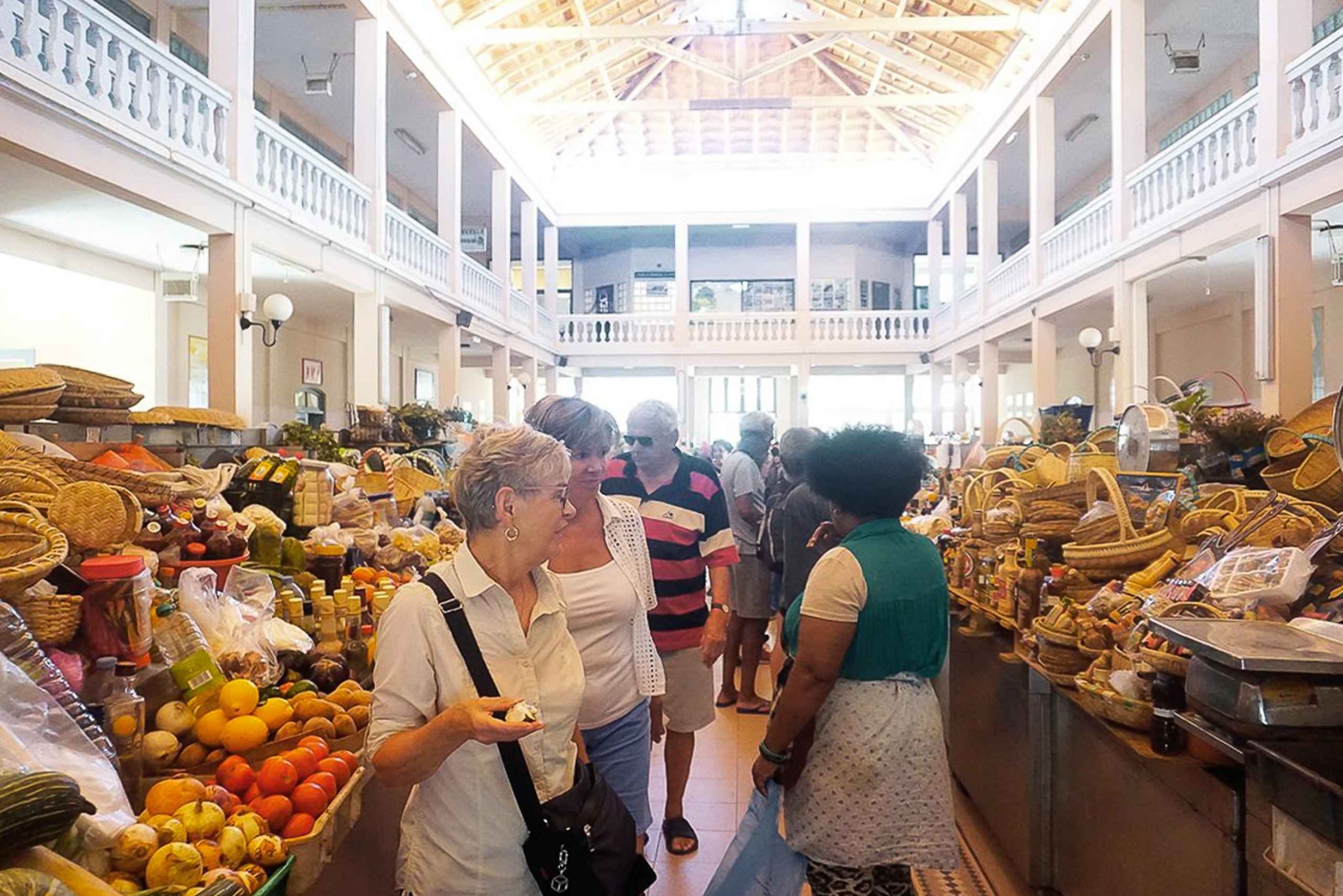 Из Прайи: экскурсия на целый день по острову Сан-Висенте