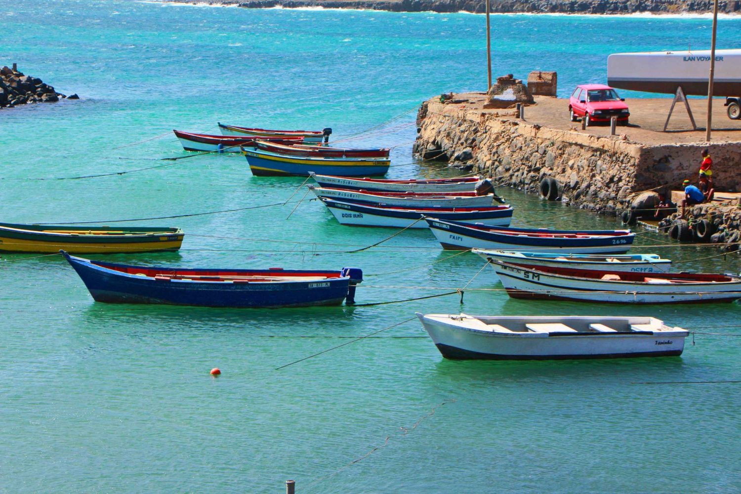 رحلة نصف يوم شاملة كليًا إلى ساليناس، خليج شارك، العين الزرقاء