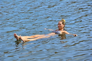 رحلة نصف يوم شاملة كليًا إلى ساليناس، خليج شارك، العين الزرقاء