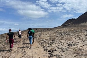 ヴィアナ火山をハイキング