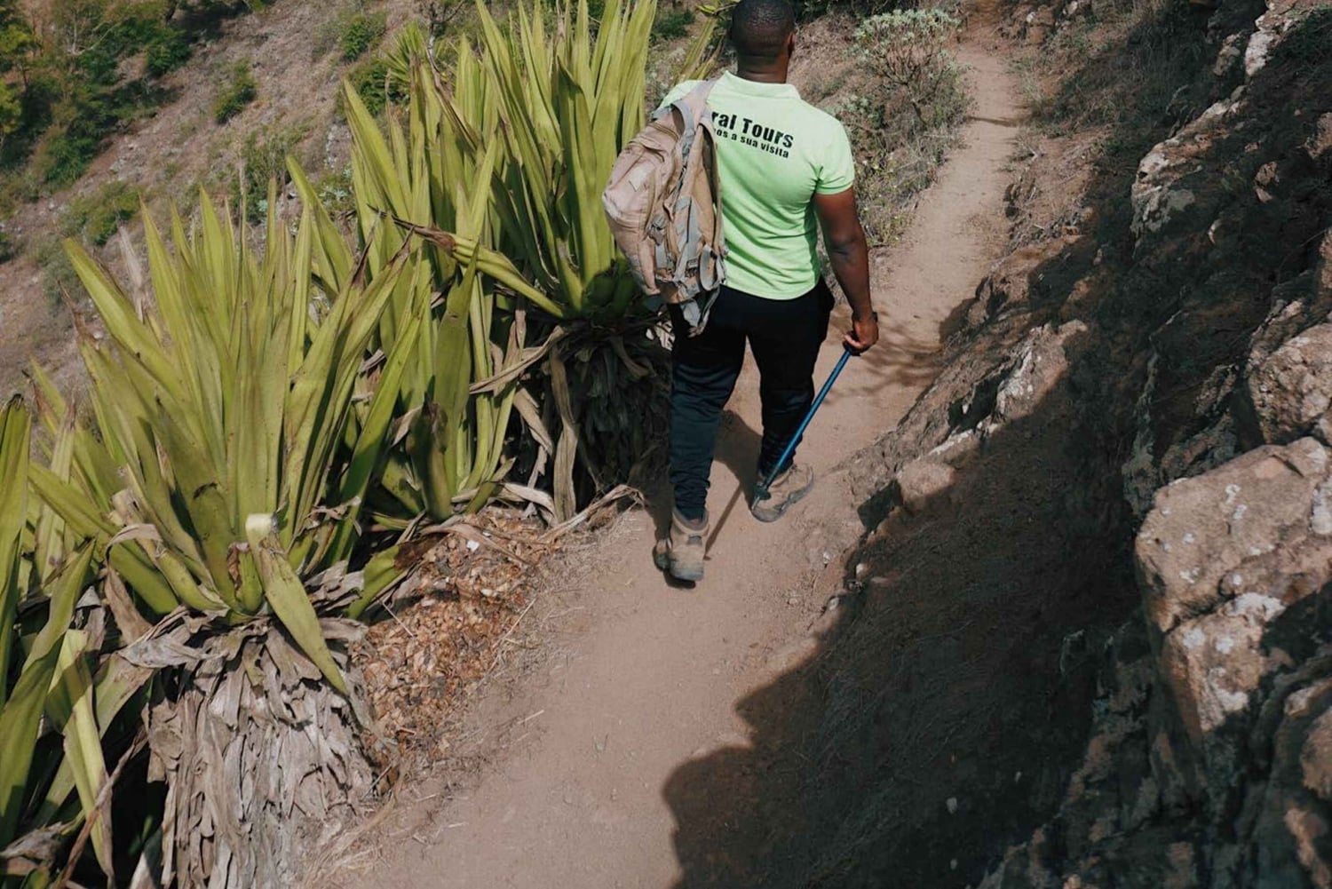المشي لمسافات طويلة: من Serra Malagueta إلى Ribeira Principal