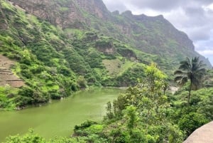 Hiking: From Serra Malagueta to Ribeira Principal