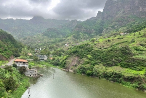 Hiking: From Serra Malagueta to Ribeira Principal