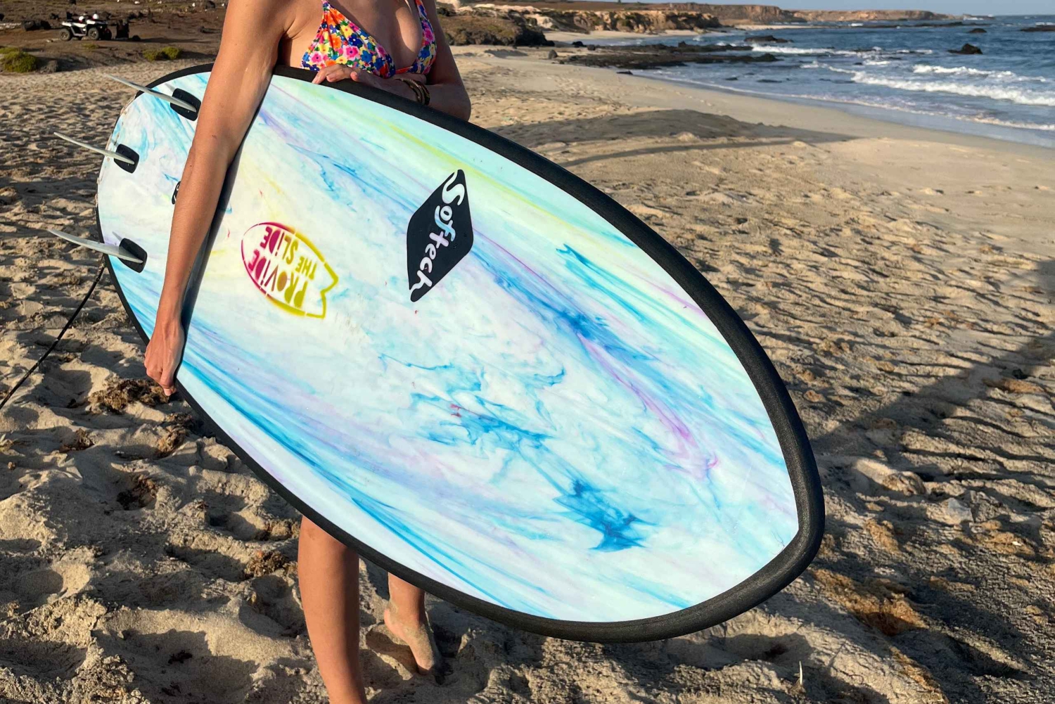 مايو، الرأس الأخضر: تأجير ألواح التزلج على الماء