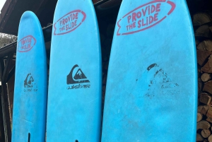 مايو، الرأس الأخضر: تأجير ألواح التزلج على الماء