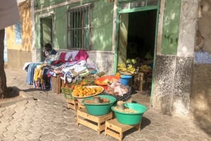 Mindelo: Private Walking Tour with Local Food Tasting