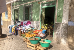 Mindelo: Private Walking Tour with Local Food Tasting