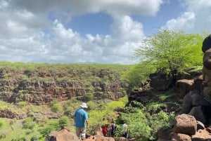 Praia: Calabaceira to Cidade Velha Walk, Coffee Break, and Rum Tasting