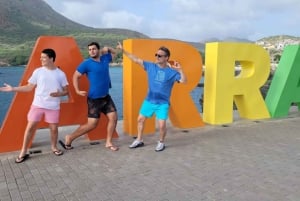 Praia: excursão de um dia em minibus para passageiros de cruzeiros