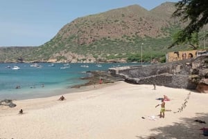 Praia: Santiago-saaren kohokohdat -kierros aamiaisella